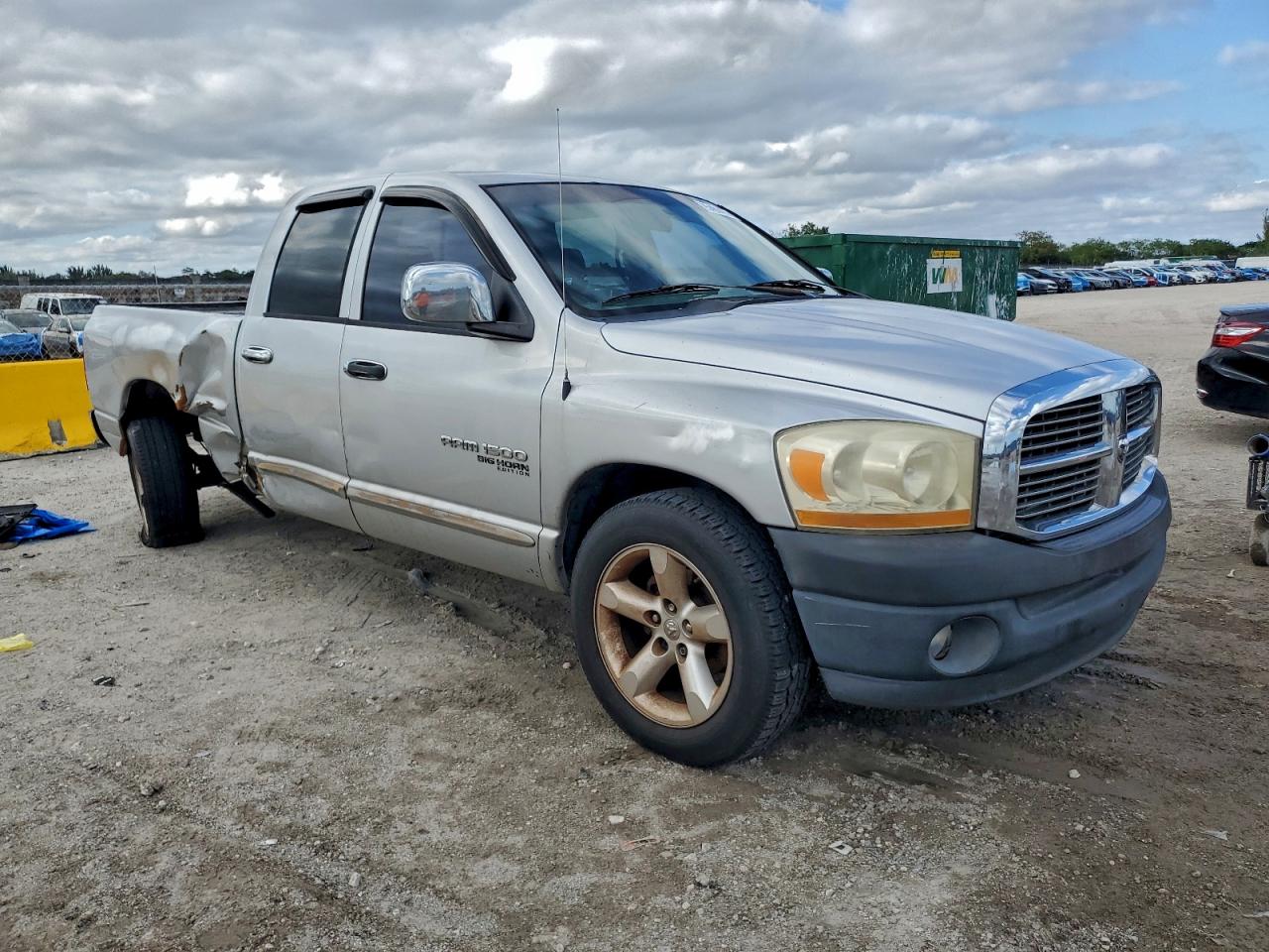 Dodge Ram 1500 St Image 11