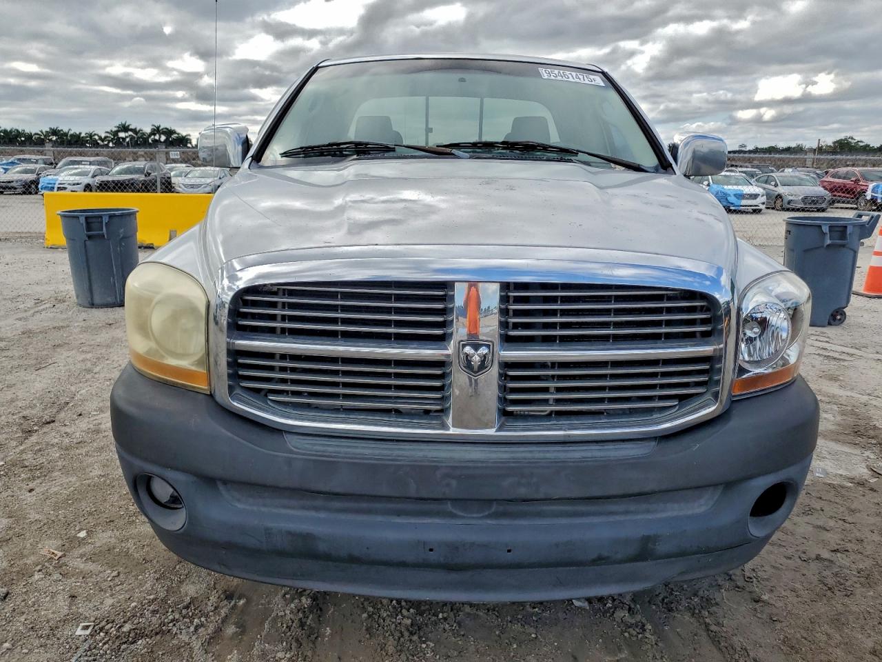Dodge Ram 1500 St Image 3