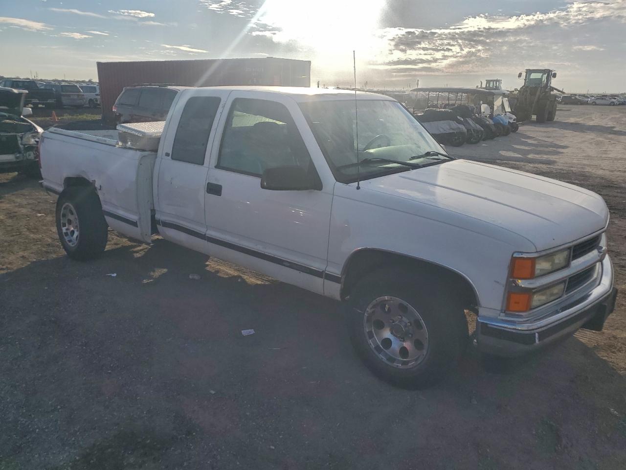 Chevrolet Gmt C1500 Image 4